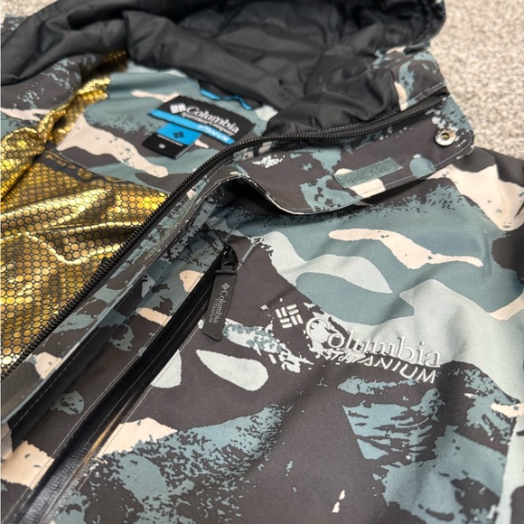 Columbia Timberturner II Omni-Heat Infinity Titanium Line Ski Jacket - Men’s M - Picture 3 of 10
